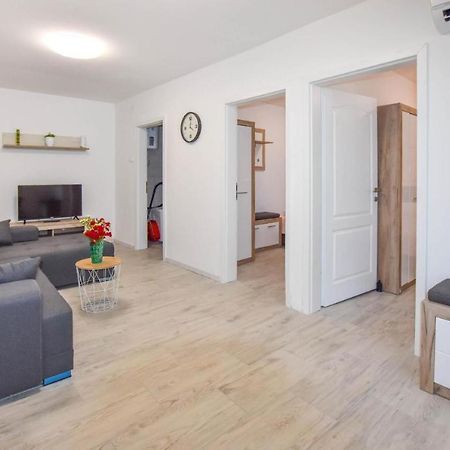 Suite Apartment Toni Poljana  Ngoại thất bức ảnh