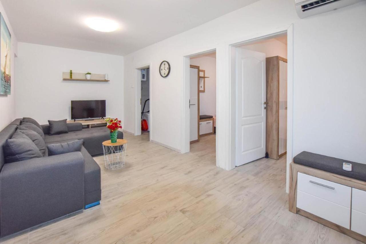 Suite Apartment Toni Poljana  Ngoại thất bức ảnh