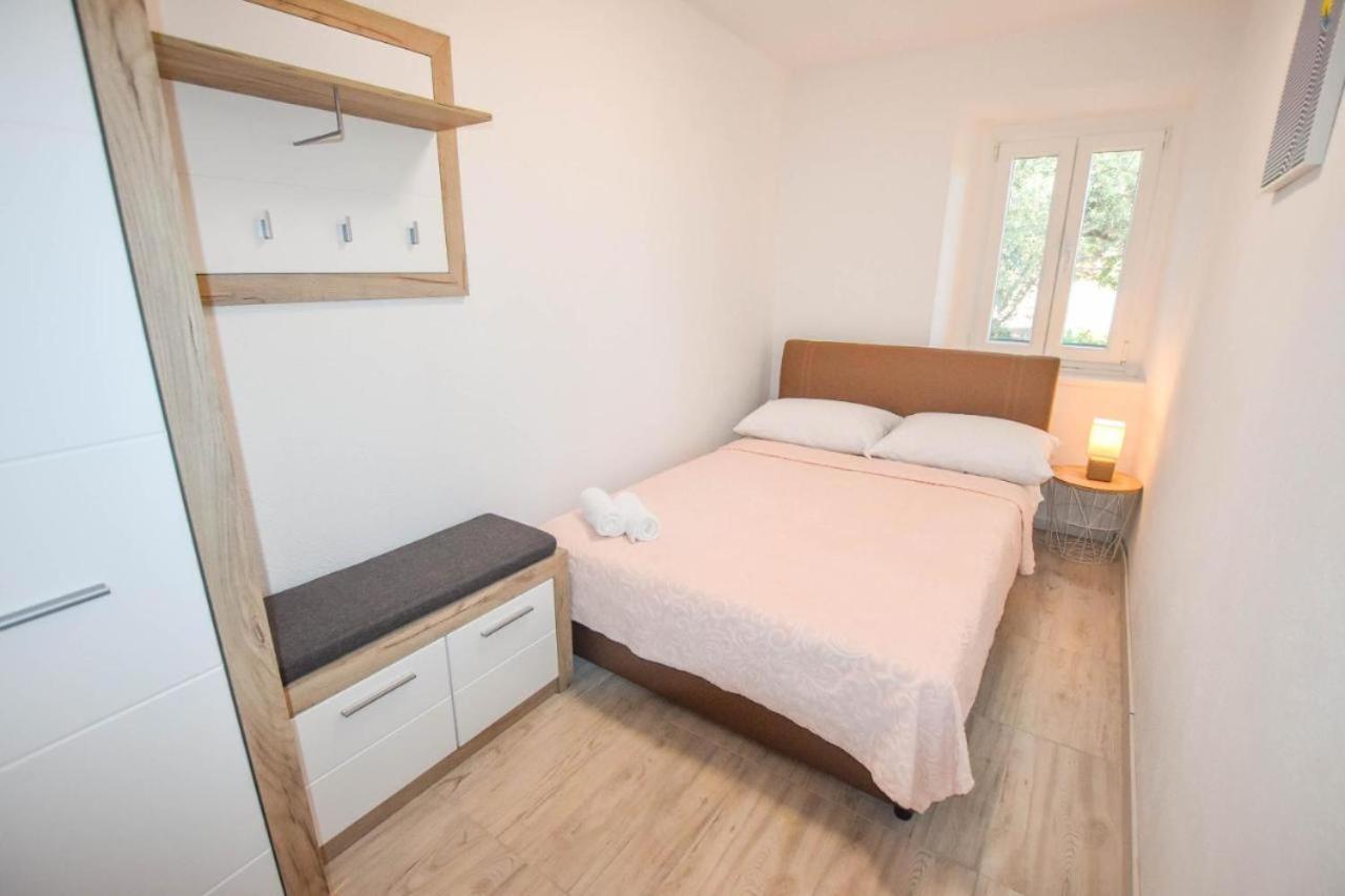 Suite Apartment Toni Poljana  Ngoại thất bức ảnh
